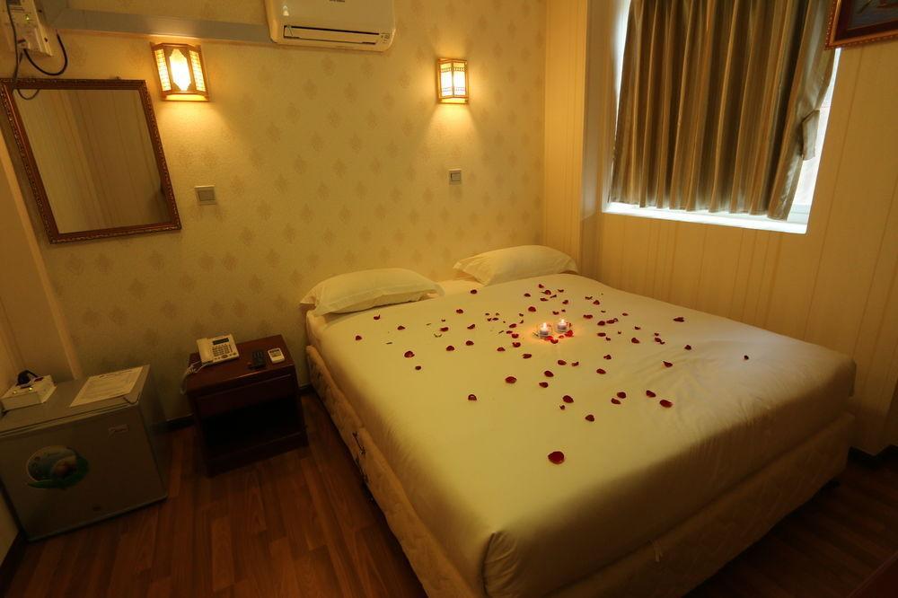 Family Treasure Yangon Hotel Eksteriør billede