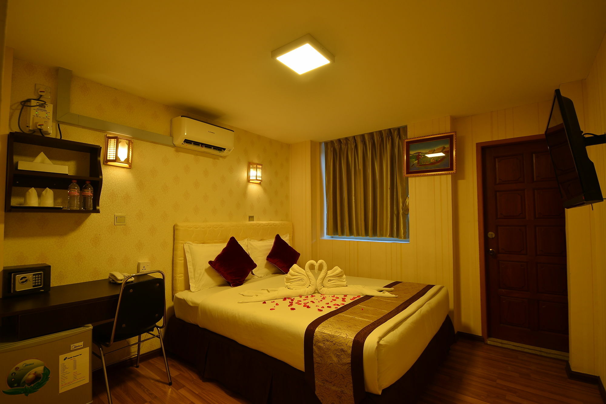 Family Treasure Yangon Hotel Eksteriør billede