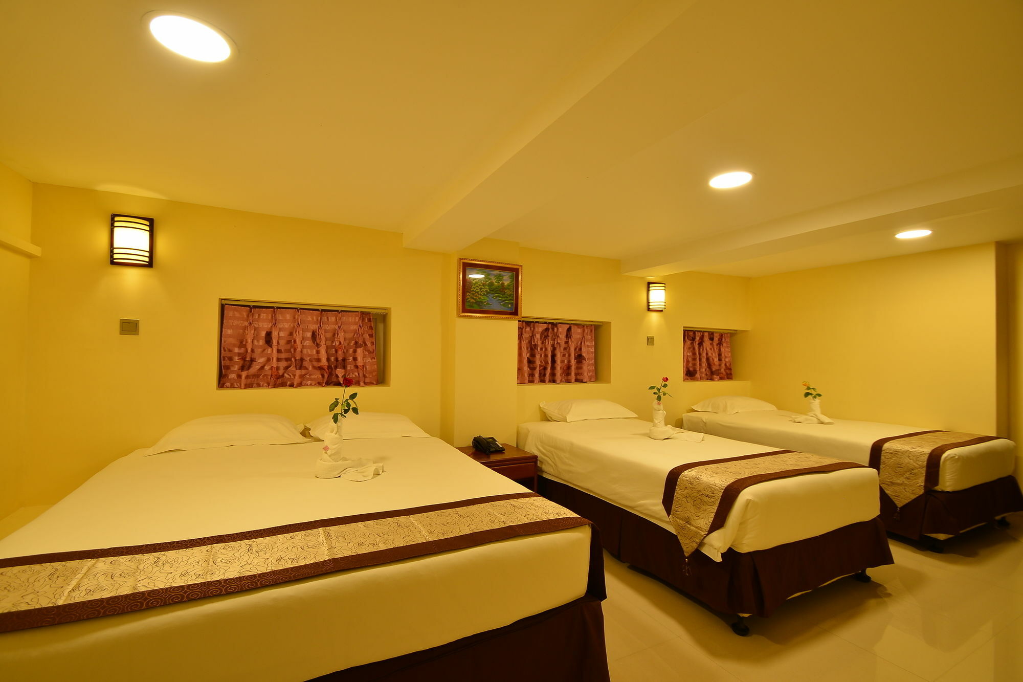 Family Treasure Yangon Hotel Eksteriør billede